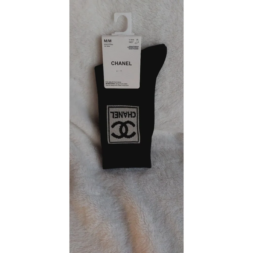 Beauty Black White unisex socks Women Size 7-9